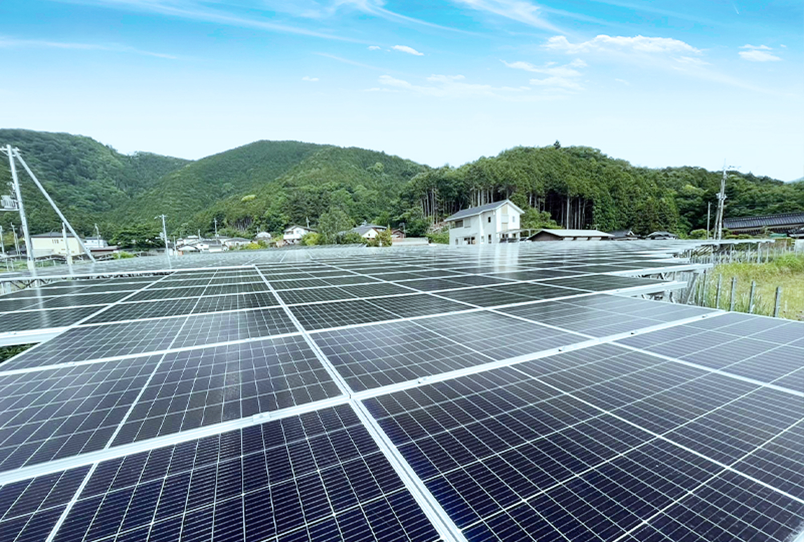 太陽光パネル｜再生可能エネルギーのイメージ画像